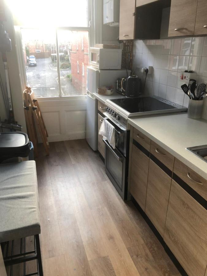 Granby House Holiday Apartments, Apartment 2, In The Old Town, Free On Street Parking Included سكرابورو المظهر الخارجي الصورة