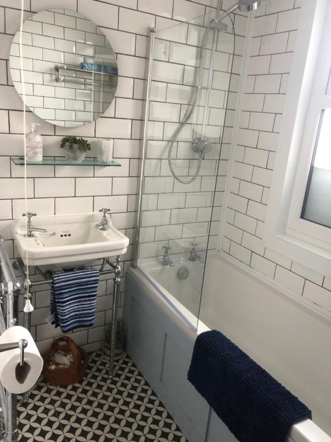Granby House Holiday Apartments, Apartment 2, In The Old Town, Free On Street Parking Included سكرابورو المظهر الخارجي الصورة